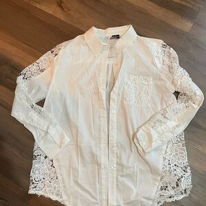 Button down with lace detailing